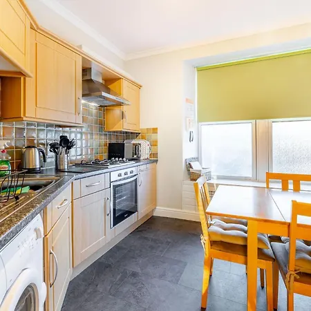 2 Bed In Oc-lr048 *