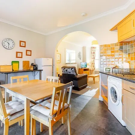 2 Bed In Oc-lr048 *