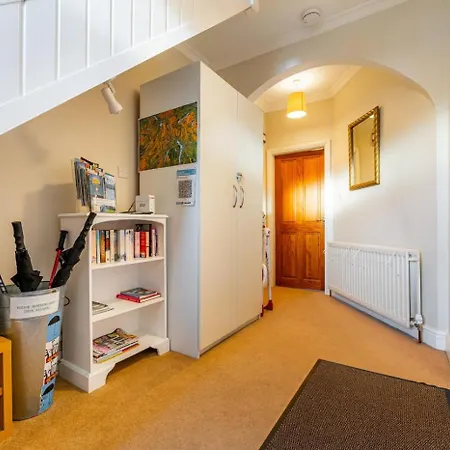 2 Bed In Oc-lr048 *